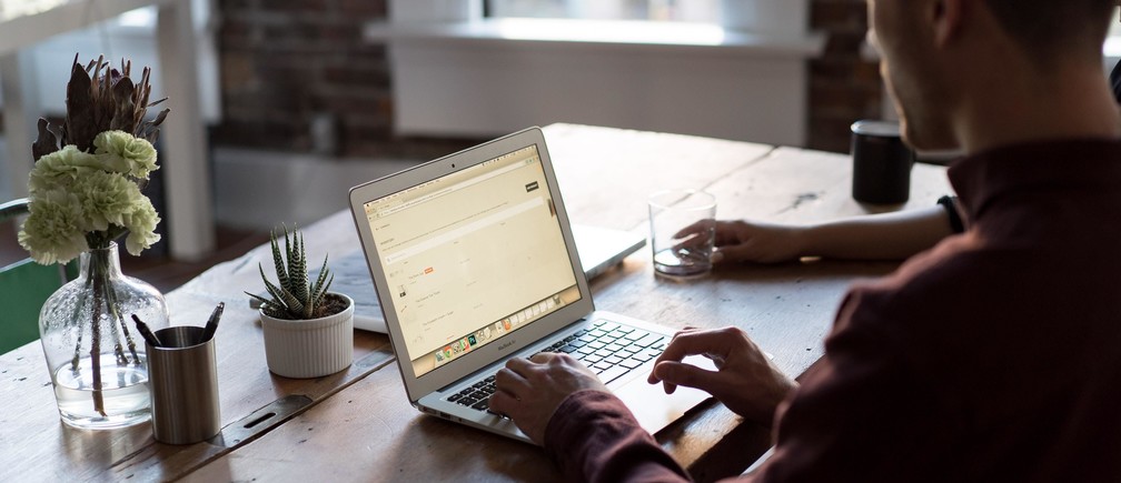 large QeSBtR1YPKhE4W7yEneeRxOMV7hLm0018vJ9BRBIjoU